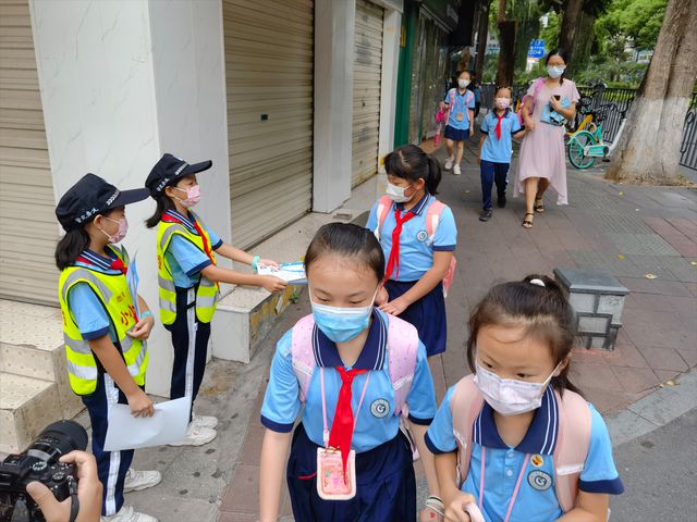 &ldquo;神獸歸籠&rdquo;!廈門街頭出現一幕幕&hellip;