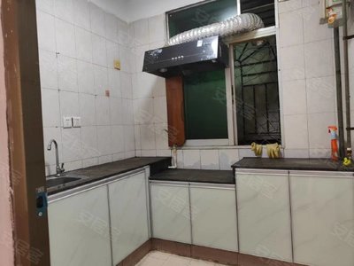 岳陽(yáng)小區(qū),仙岳小學(xué)旁,好樓層,南北兩房出租