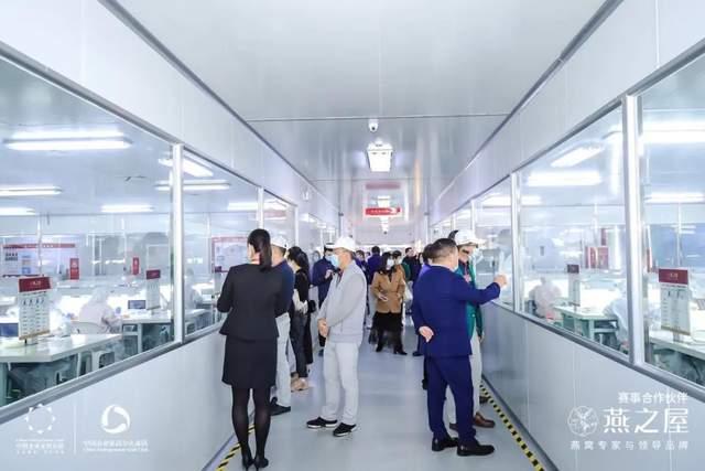 大手牽小手參訪燕之屋透明工廠&mdash;&mdash;廈門實(shí)驗(yàn)小學(xué)社會(huì)實(shí)踐隊(duì)之.