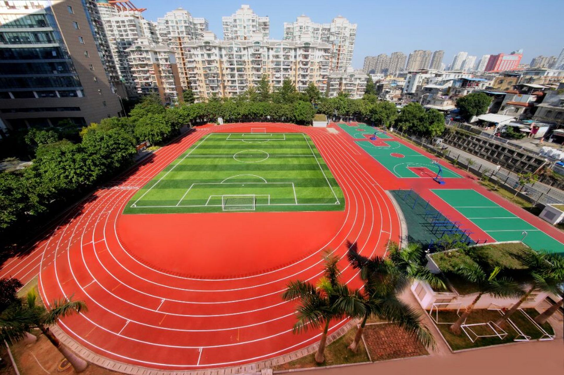 江頭中心小學 廈門市江頭中心小學地處湖里呂嶺路,臺灣街和仙岳路交叉