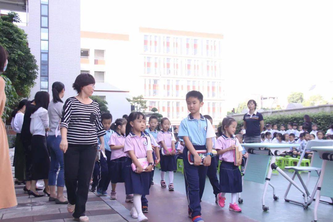 相約好習(xí)慣 快樂(lè)伴成長(zhǎng)——廈門海滄延奎實(shí)驗(yàn)小學(xué)一年級(jí)新生行為規(guī)范