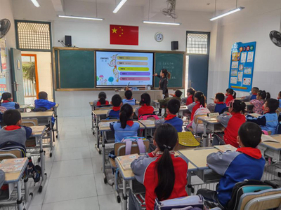 你笑起來真好看--廈門市蓮龍小學2021年春季開學